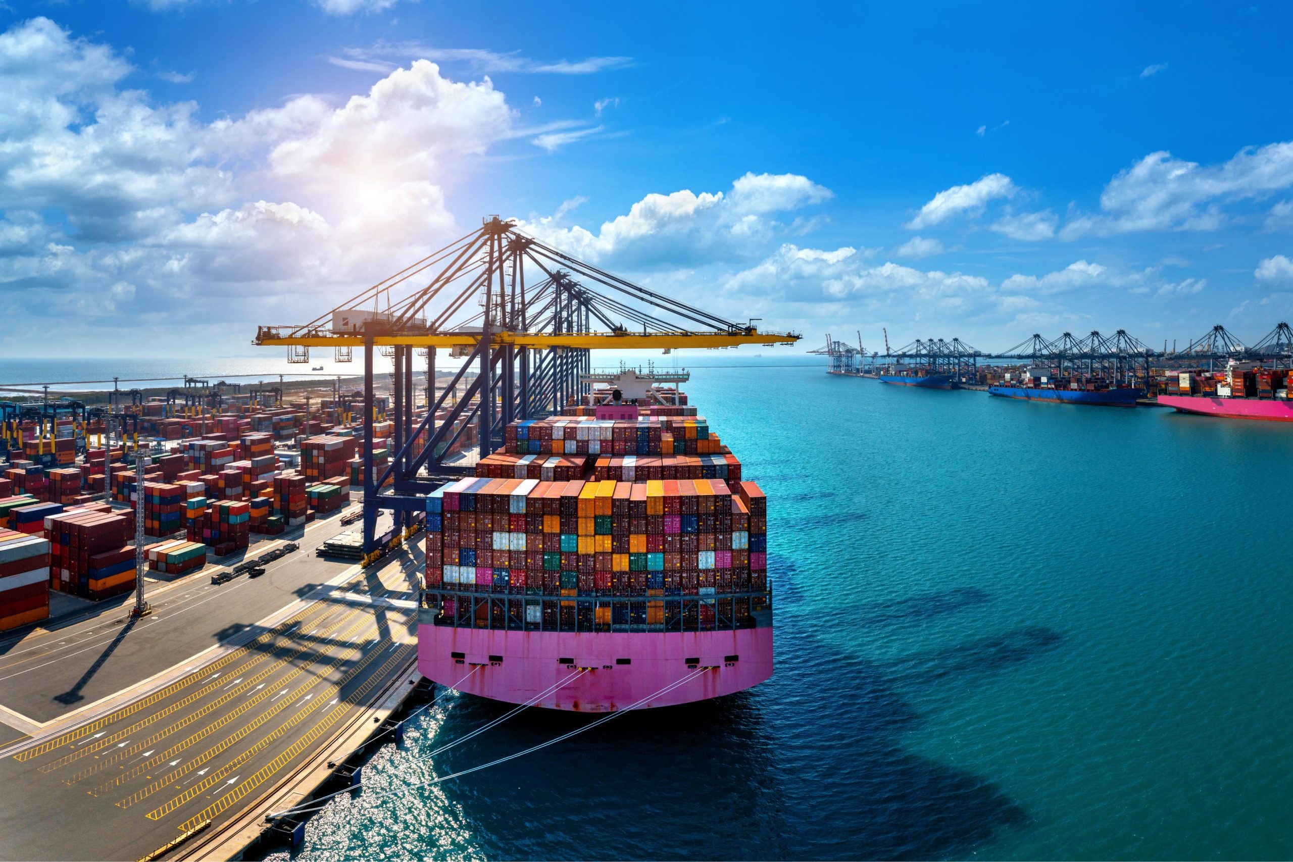 des ports et de la logistique